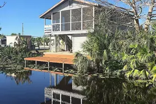 1041 Pine Way NE, Okeechobee, FL 34974 - Photo 5