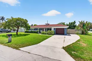 200 NE 28th Terrace, Boca Raton, FL 33431 - Photo 3