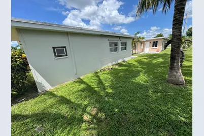 4717 NW 49th Place, Tamarac, FL 33319 - Photo 19