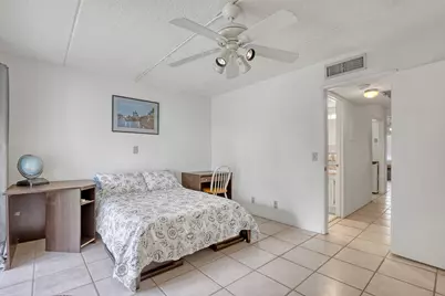 400 Village Green Circle W #117, Palm Springs, FL 33461 - Photo 9