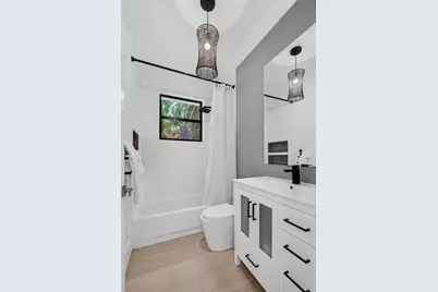2185 Regents Boulevard, West Palm Beach, FL 33409 - Photo 45