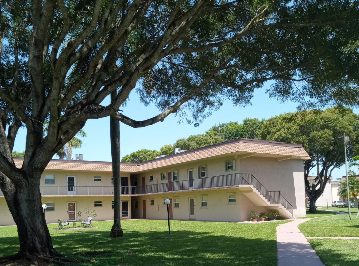 750 Lori Dr #224 - 750 Lori Dr #224, Palm Springs, FL 33461 Luxury Property | Jose Angel Pina