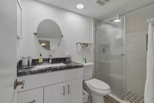 9420 S Hollybrook Lake Dr, Pembroke Pines, FL 33025 - Photo 5
