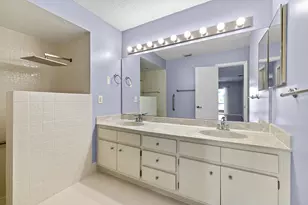 8409 Bonita Isle Dr, Lake Worth, FL 33467 - Photo 17