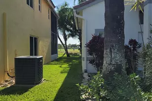 8117 Pelican Harbour Dr, Lake Worth, FL 33467 - Photo 15