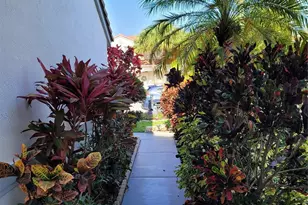8117 Pelican Harbour Dr, Lake Worth, FL 33467 - Photo 11