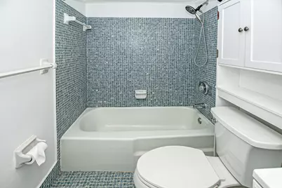 402 Lake Shore Drive, West Palm Beach, FL 33403 - Photo 11