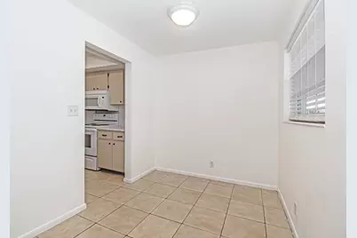 402 Lake Shore Drive, West Palm Beach, FL 33403 - Photo 5