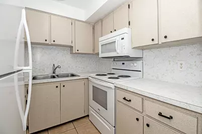 402 Lake Shore Drive, West Palm Beach, FL 33403 - Photo 7
