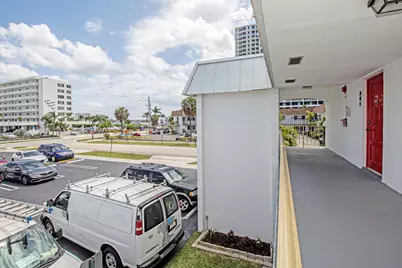 402 Lake Shore Drive, West Palm Beach, FL 33403 - Photo 3