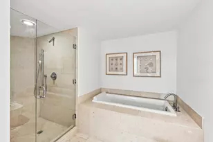 465 Brickell Ave, Miami, FL 33131 - Photo 15