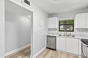 2181 W Woolbright Rd, Boynton Beach, FL 33426 - Photo 5