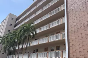 900 NE 12th Ave, Hallandale Beach, FL 33009 - Photo 3