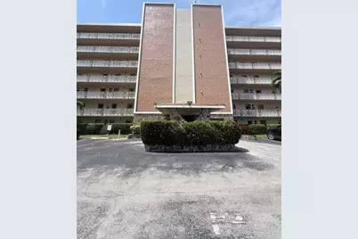 900 NE 12th Avenue #708, Hallandale Beach, FL 33009 - Photo 1