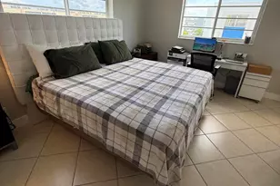 900 NE 12th Ave, Hallandale Beach, FL 33009 - Photo 21