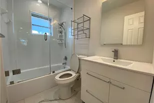 624 NE 10th Ave, Fort Lauderdale, FL 33304 - Photo 11