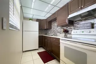 200 Bonnie Blvd, Palm Springs, FL 33461 - Photo 1