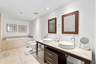 465 Brickell Ave, Miami, FL 33131 - Photo 17