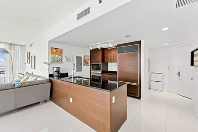 465 Brickell Avenue #5102, Miami, FL 33131 - Photo 5