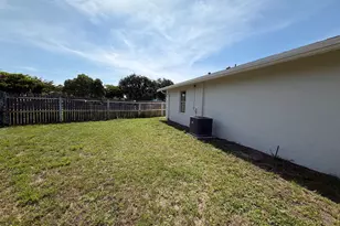 1418 K, Lake Worth Beach, FL 33460 - Photo 5
