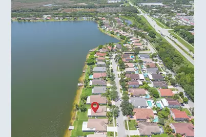 19200 NW 24th Court, Pembroke Pines, FL 33029 - Photo 31