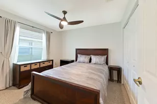 19200 NW 24th Ct, Pembroke Pines, FL 33029 - Photo 21