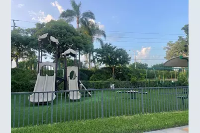 19200 NW 24th Court, Pembroke Pines, FL 33029 - Photo 41