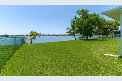 19200 NW 24th Court, Pembroke Pines, FL 33029 - Photo 27