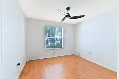 19200 NW 24th Court, Pembroke Pines, FL 33029 - Photo 21