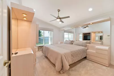 19200 NW 24th Court, Pembroke Pines, FL 33029 - Photo 17