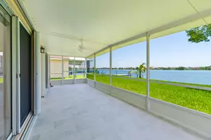 19200 NW 24th Ct, Pembroke Pines, FL 33029 - Photo 27