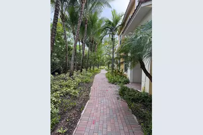 12466 NW 17th Court, Pembroke Pines, FL 33028 - Photo 15