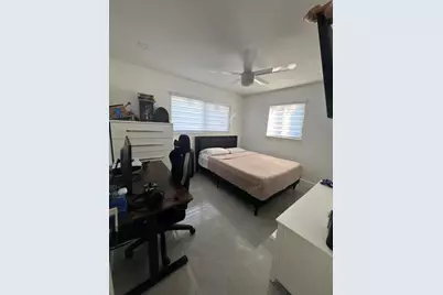 429 Santa Anna Drive, Palm Springs, FL 33461 - Photo 5