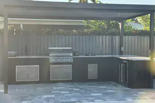 429 Santa Anna Dr, Palm Springs, FL 33461 - Photo 3