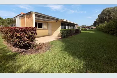 4360 NW 12th Drive, Deerfield Beach, FL 33064 - Photo 5