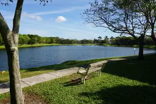 2026 Nassau Dr, Riviera Beach, FL 33404 - Photo 31
