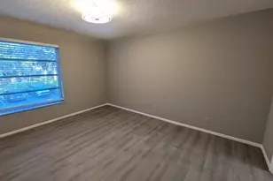 490 NW 20th St, Boca Raton, FL 33431 - Photo 13