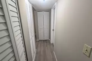 490 NW 20th St, Boca Raton, FL 33431 - Photo 21