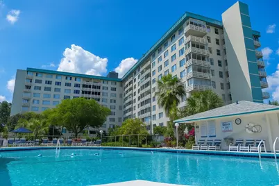 4330 Hillcrest Drive #602, Hollywood, FL 33021 - Photo 1