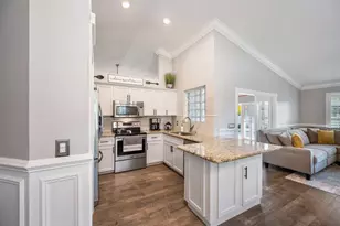 14832 Paddock Dr, Wellington, FL 33414 - Photo 13