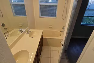999 Pipers Cay Dr, West Palm Beach, FL 33415 - Photo 13
