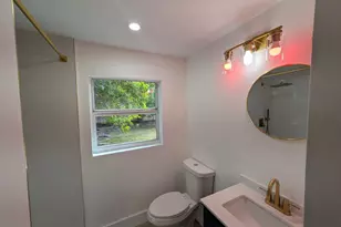 1733 NW 18th St, Fort Lauderdale, FL 33311 - Photo 11