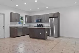 105 2nd St, Lake Park, FL 33403 - Photo 11