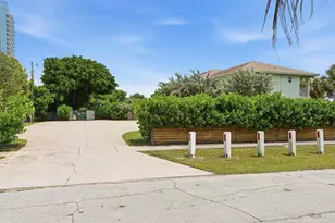 105 2nd St, Lake Park, FL 33403 - Photo 3
