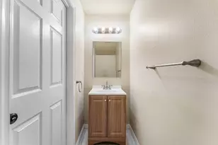 9650 Lago Dr, Boynton Beach, FL 33472 - Photo 11
