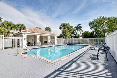 9650 Lago Drive, Boynton Beach, FL 33472 - Photo 5