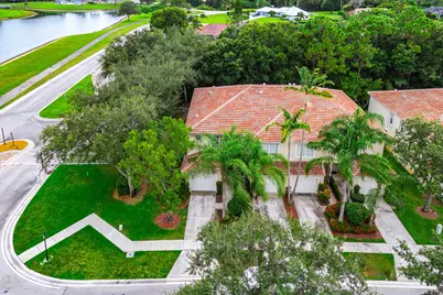 9650 Lago Drive, Boynton Beach, FL 33472 - Photo 3