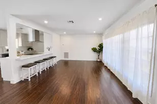 1040 NW 149th St, Miami, FL 33168 - Photo 13