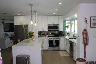 8571 NW 24th Ct, Sunrise, FL 33322 - Photo 9