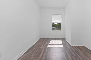 105 2nd St, Lake Park, FL 33403 - Photo 15